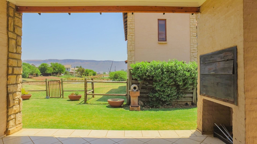 To Let 3 Bedroom Property for Rent in The Coves North West